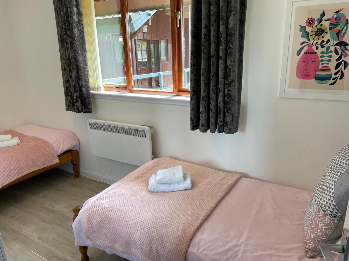 Wellsfield Farm Holiday Lodges Стърлинг Екстериор снимка